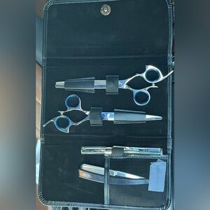 New Shark Fin Professional2 Shears kit with jaguar straight shaves made Germany
